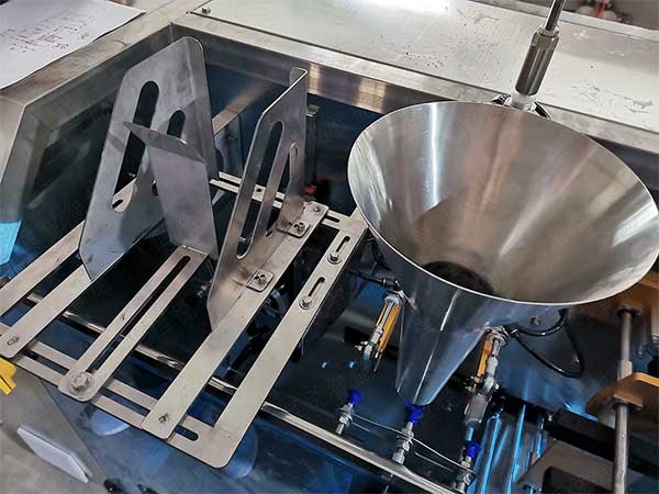 直線式草莓视频在线观看入口主機