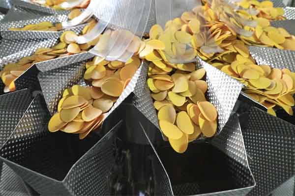 全自動定量稱重草莓视频在线观看入口配套的電子組合秤